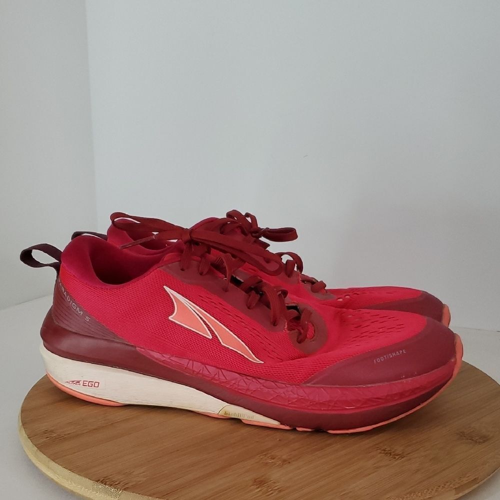 Altra Paradigm 5 Women's Red Athletic Shoes Zero-Drop Wide Toe Box Size 11